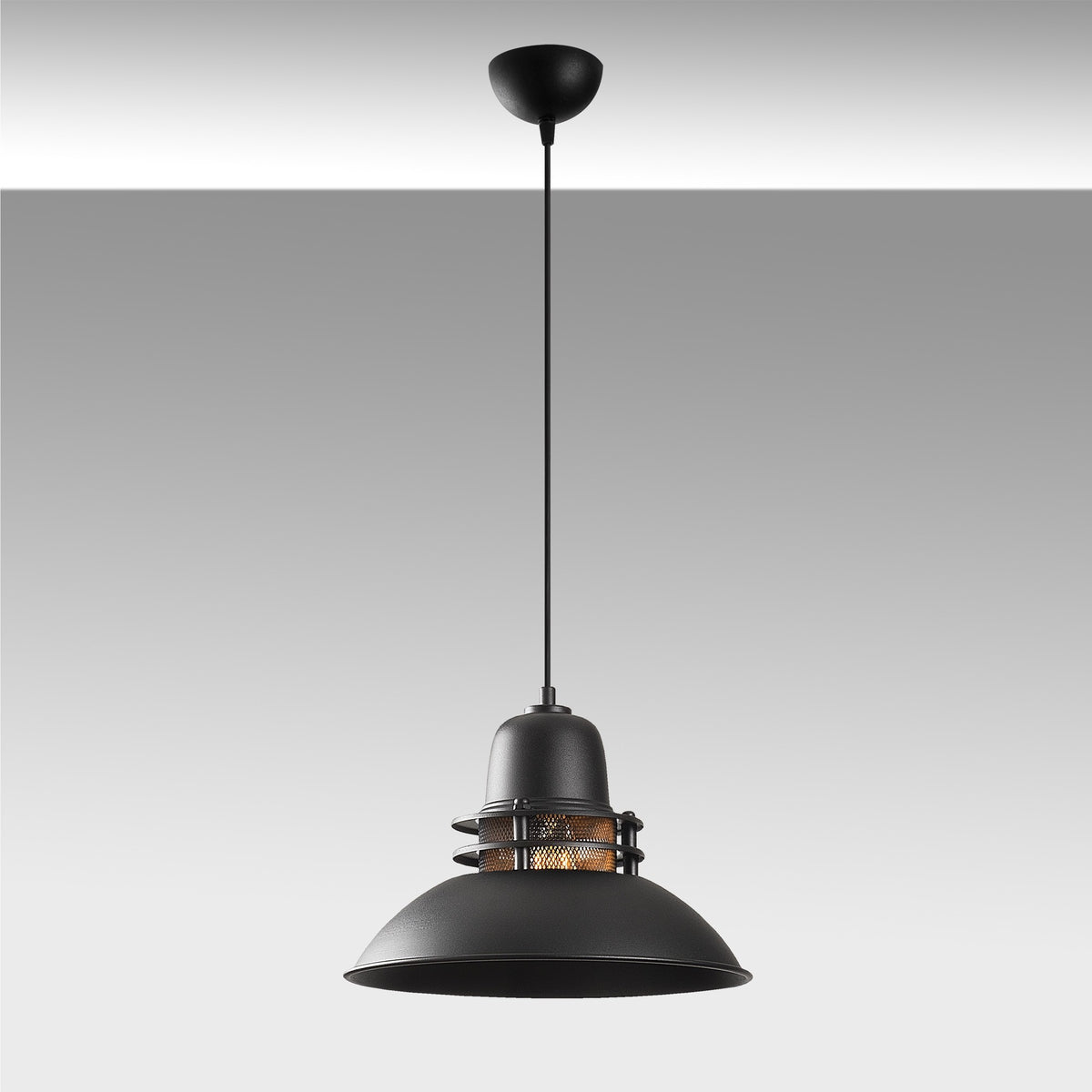 Sağlam Pendellampe - Schwarz Gold in Schwarz Gold präsentiert im Onlineshop von KAQTU Design AG. Pendelleuchte ist von Opviq