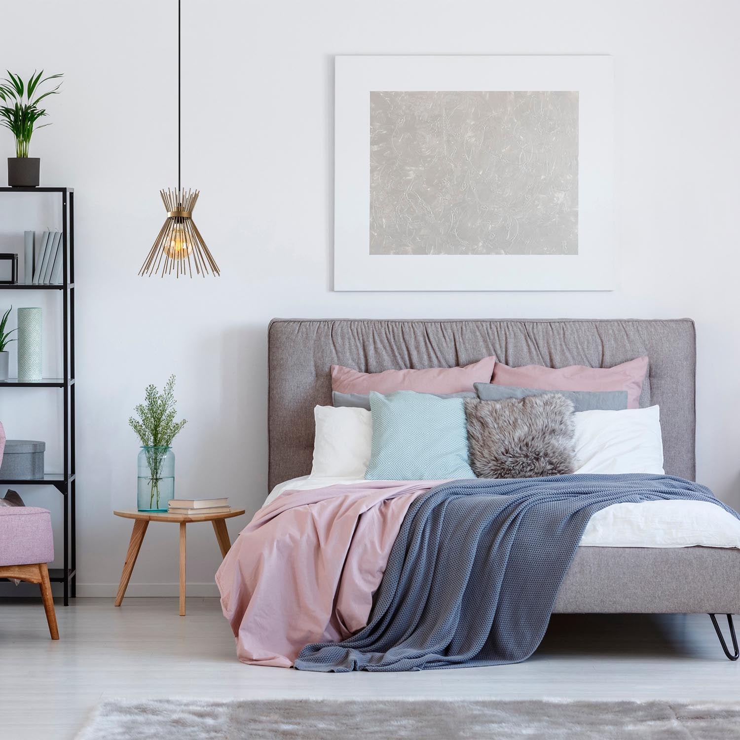 Entdecken Sie die elegante Kirpi Pendelleuchte in Schwarz von Opviq. Perfekt für stilvolle Akzente und ein modernes Ambiente in Ihrem Zuhause.