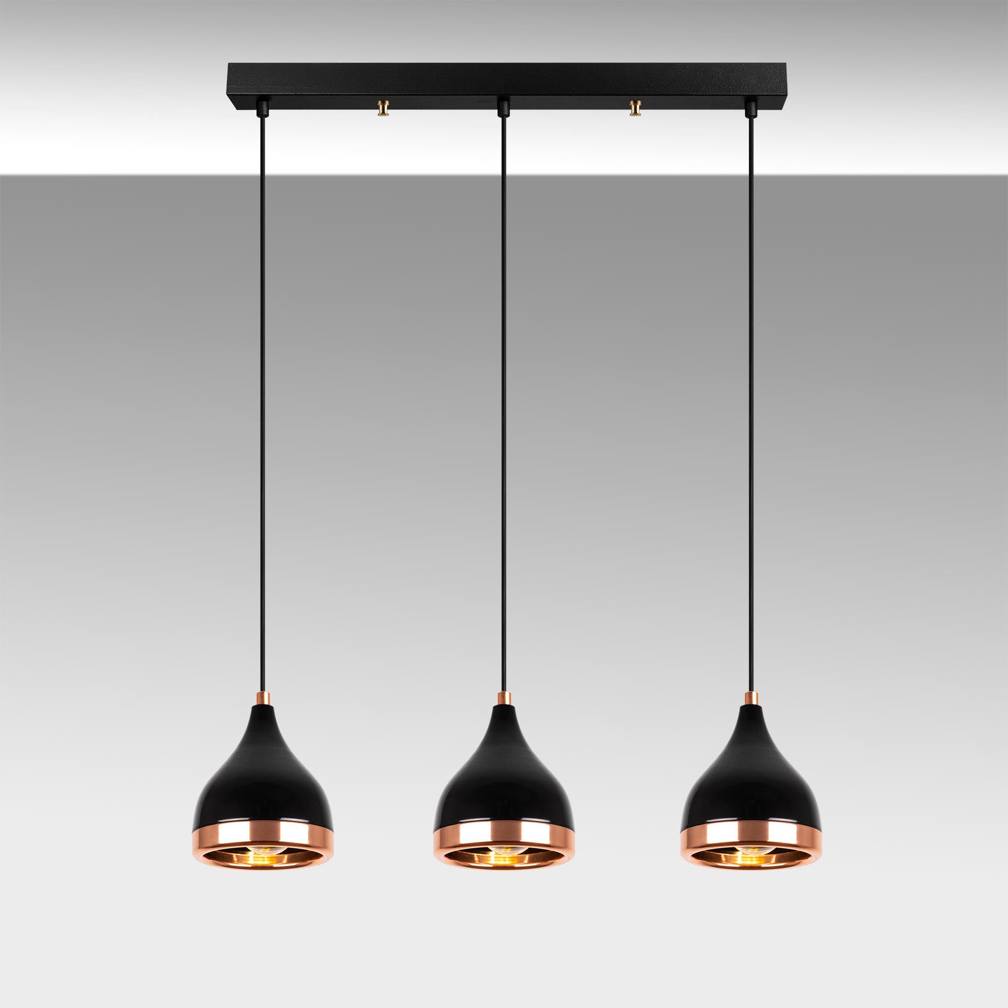 Yıldo Pendellampe - Schwarz
Kupfer in Schwarz / Kupfer präsentiert im Onlineshop von KAQTU Design AG. Pendelleuchte ist von Opviq