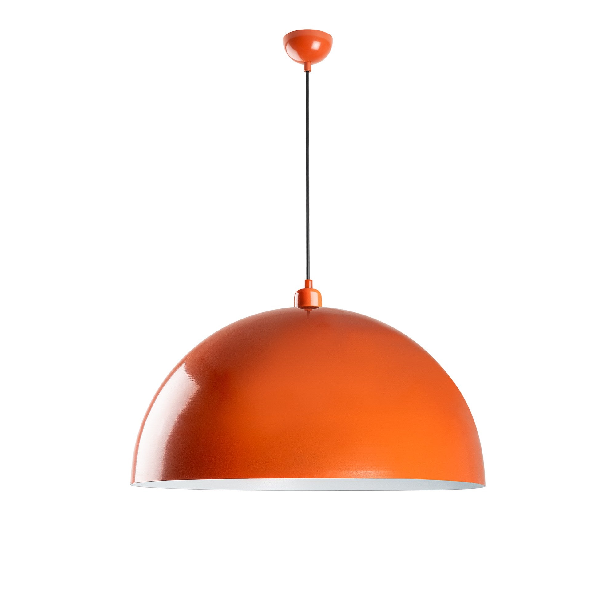 Erleben Sie die Kure 236 Pendelleuchte in strahlendem Orange von Opviq – ein elegantes Highlight, das Atmosphäre und Stil in Ihr Zuhause bringt.
