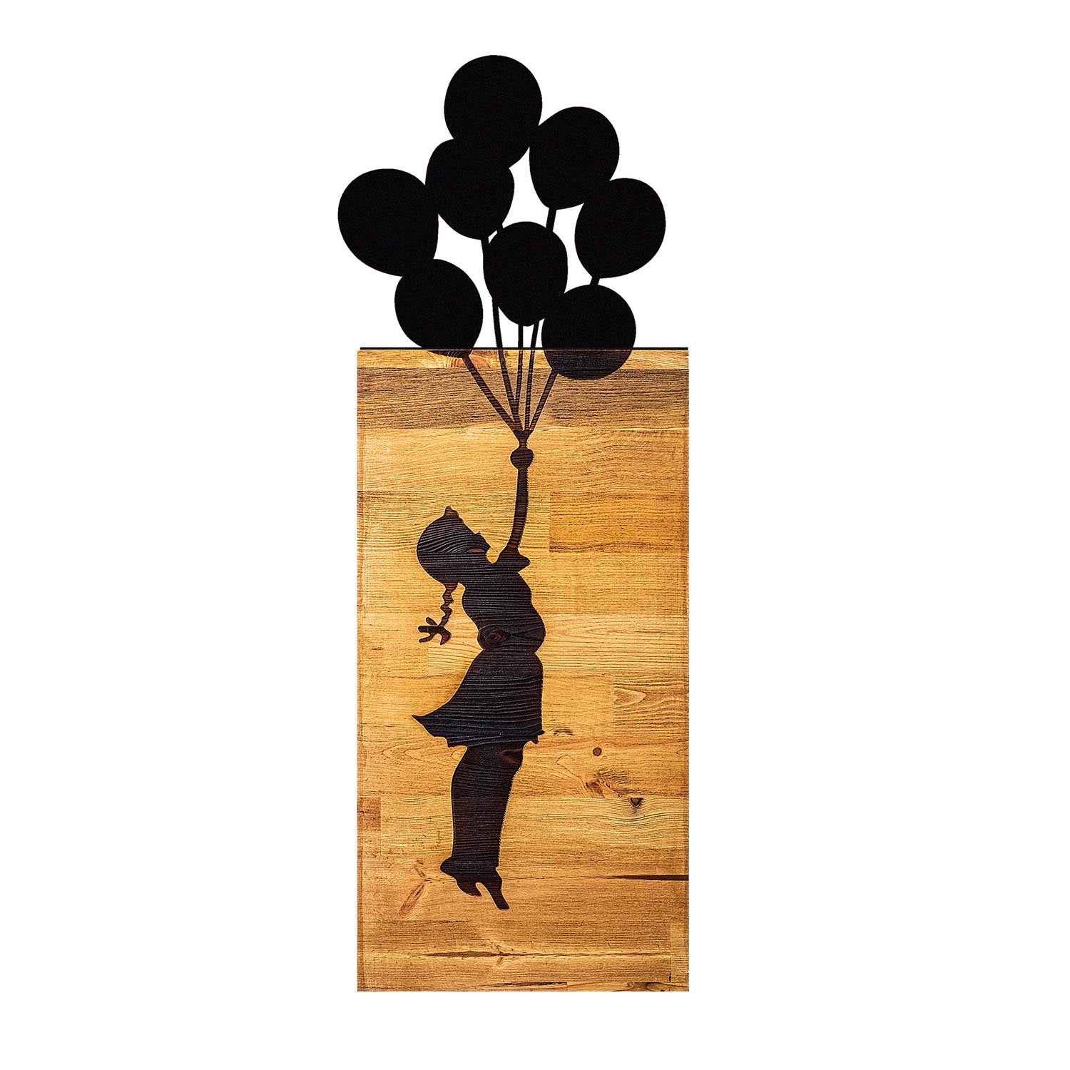Verleihen Sie Ihrem Raum mit der Chıld And Balloons Wanddeko von Wallity einen Hauch von Eleganz. Handgefertigt aus Holz und Metall, ist dieses stilvolle Accessoire ein echter Blickfang.