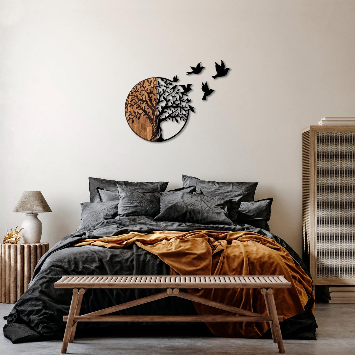 Tree And Birds Wanddeko - Schwarznuss in Schwarznuss präsentiert im Onlineshop von KAQTU Design AG. Wanddeko ist von Wallity