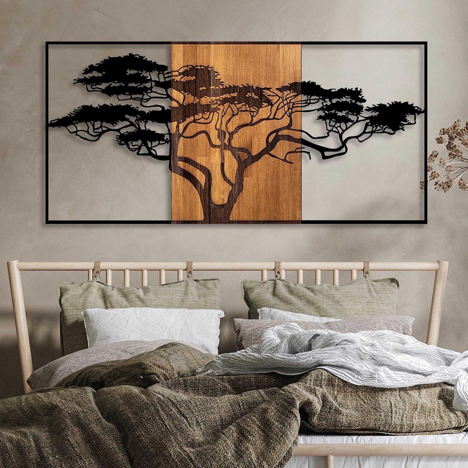 Entdecken Sie die Acacia Tree Wanddeko in Schwarznuss von Wallity – ein elegantes Holz-Metall-Kunstwerk für stilvolle Wände.