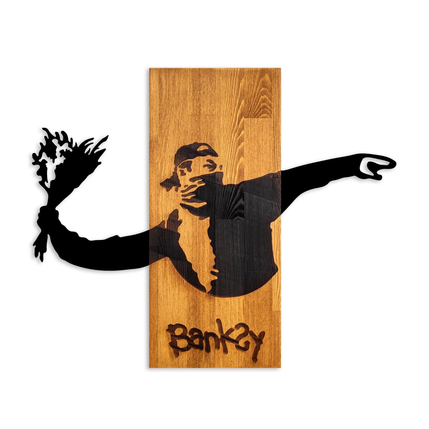 Banksy - Flower Thrower in Walnuss Schwarz präsentiert im Onlineshop von KAQTU Design AG. Wanddeko ist von Wallity