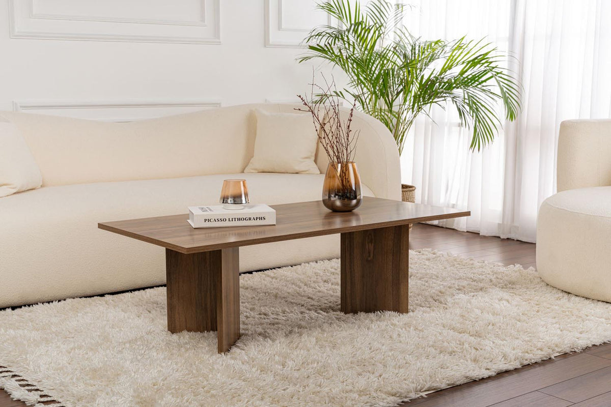 Sabin Sofatisch - Walnuss in Walnuss präsentiert im Onlineshop von KAQTU Design AG. Couchtisch ist von Nordure