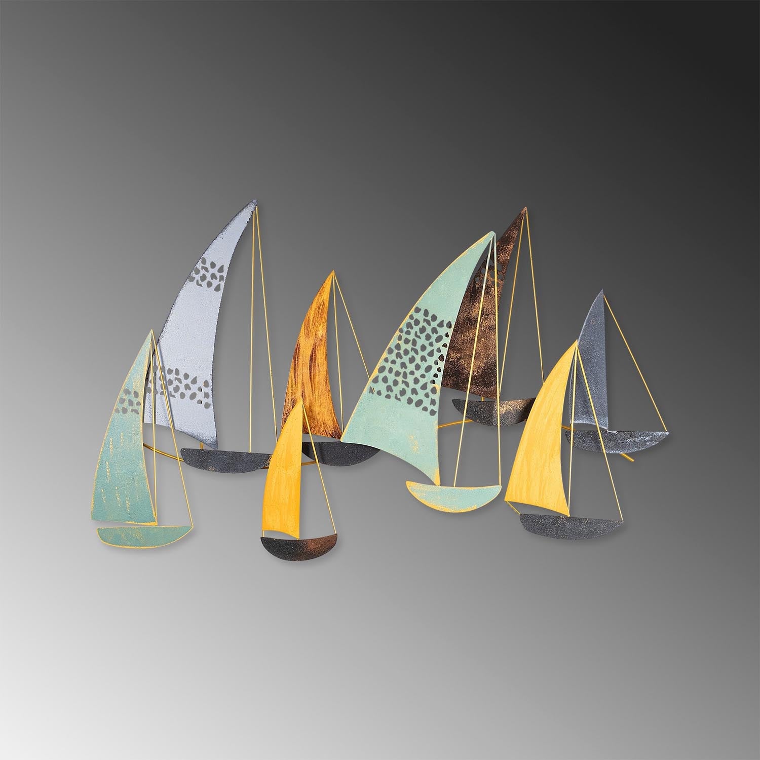 Entdecken Sie die Yavuz Wanddeko von Wallity – ein einzigartiges, handgefertigtes Metallkunstwerk, das jedem Raum Stil und Raffinesse verleiht.