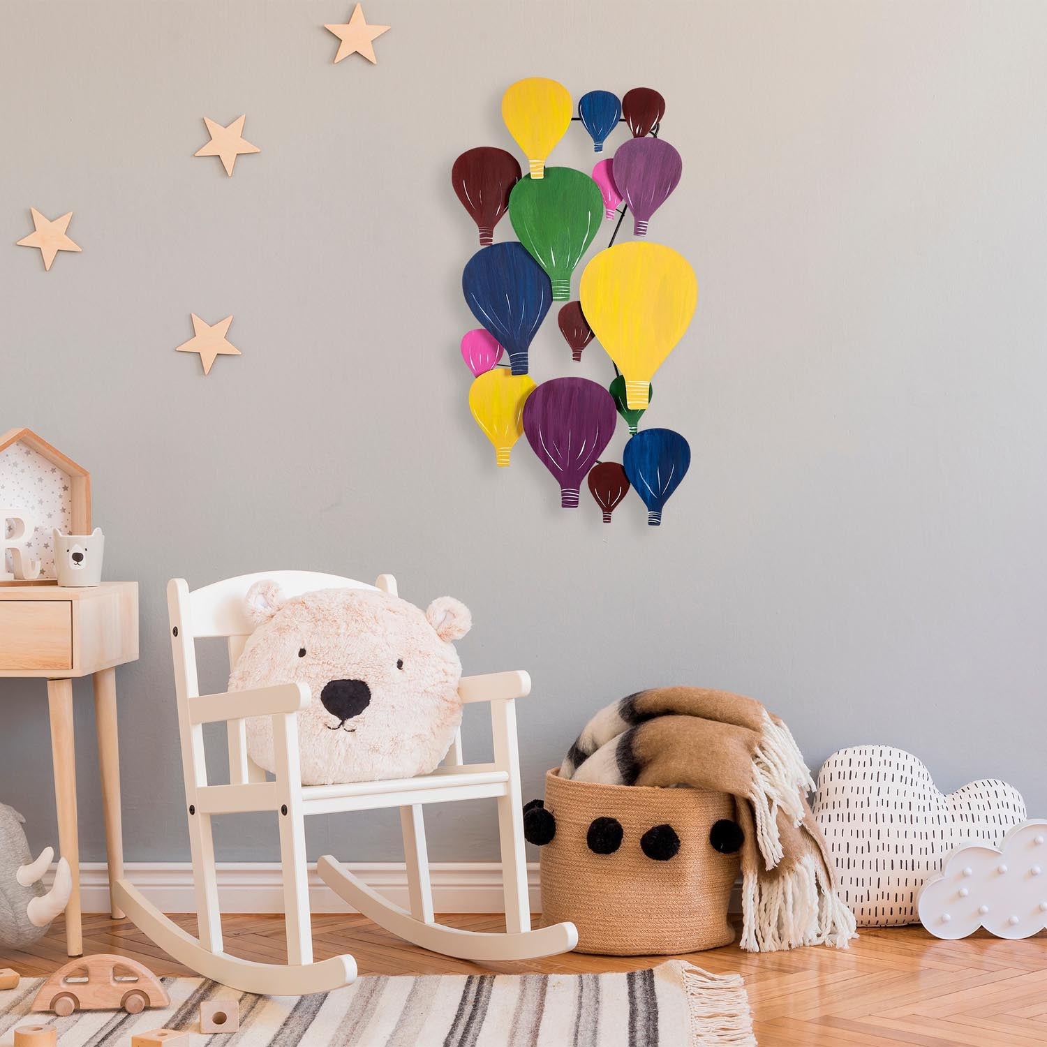 Verleihen Sie Ihrem Zuhause mit der Kapadokya Wanddeko von Wallity einen Hauch von Kunst und Stil. Handgemalt und einzigartig!