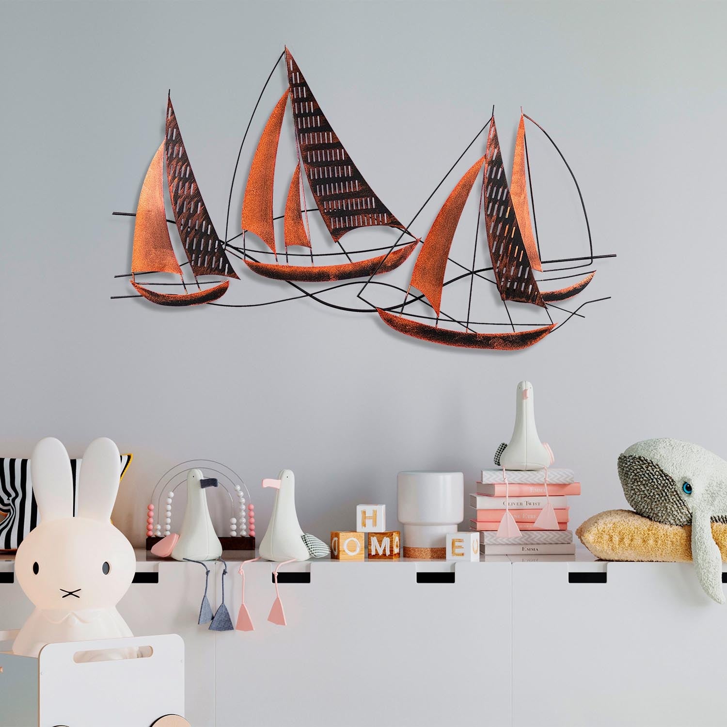 Verleihen Sie Ihrem Zuhause mit der Barbaros 3 Wanddeko von Wallity einen Hauch von Eleganz – ein einzigartiges, handgefertigtes Metallstück, das begeistert.