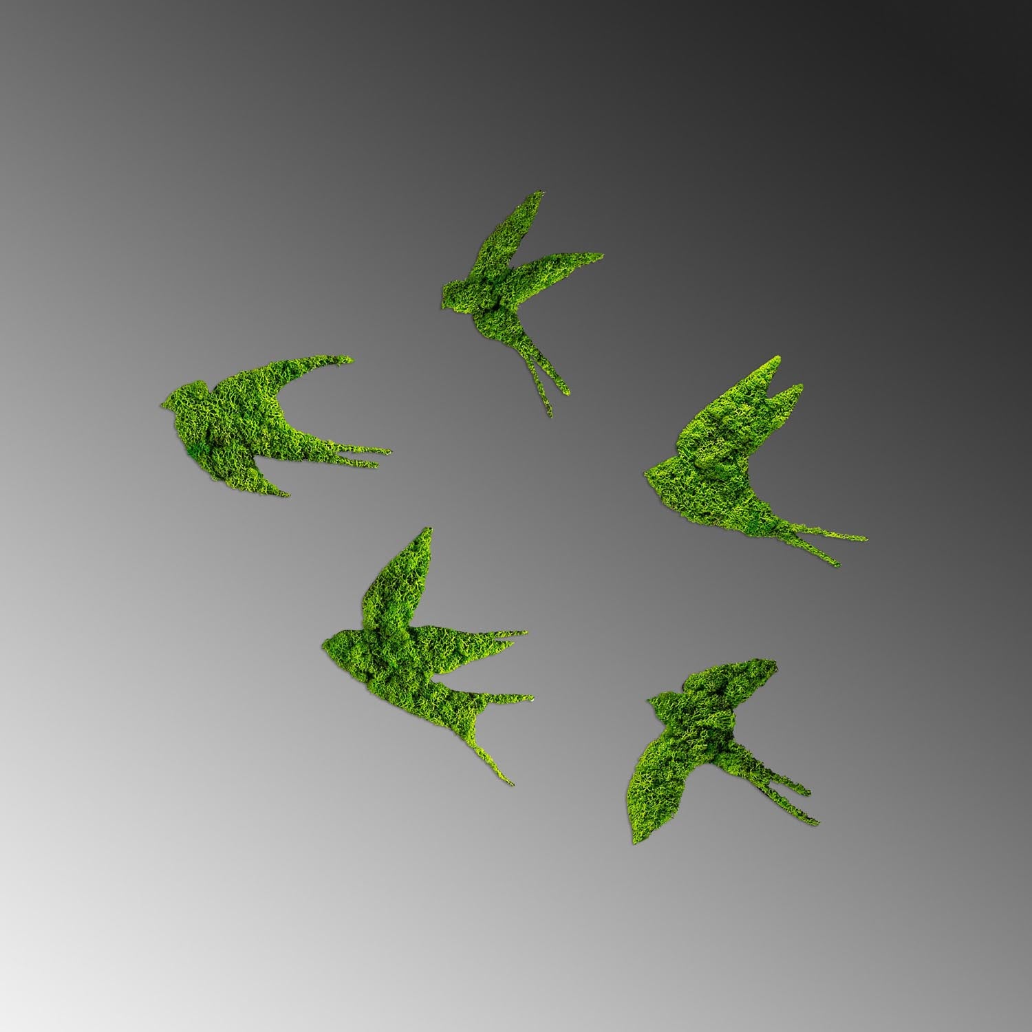 Verleihen Sie Ihrem Zuhause mit der einzigartigen Wanddeko "Swallows" von Wallity in strahlendem Grün einen Hauch von Eleganz und Stil.