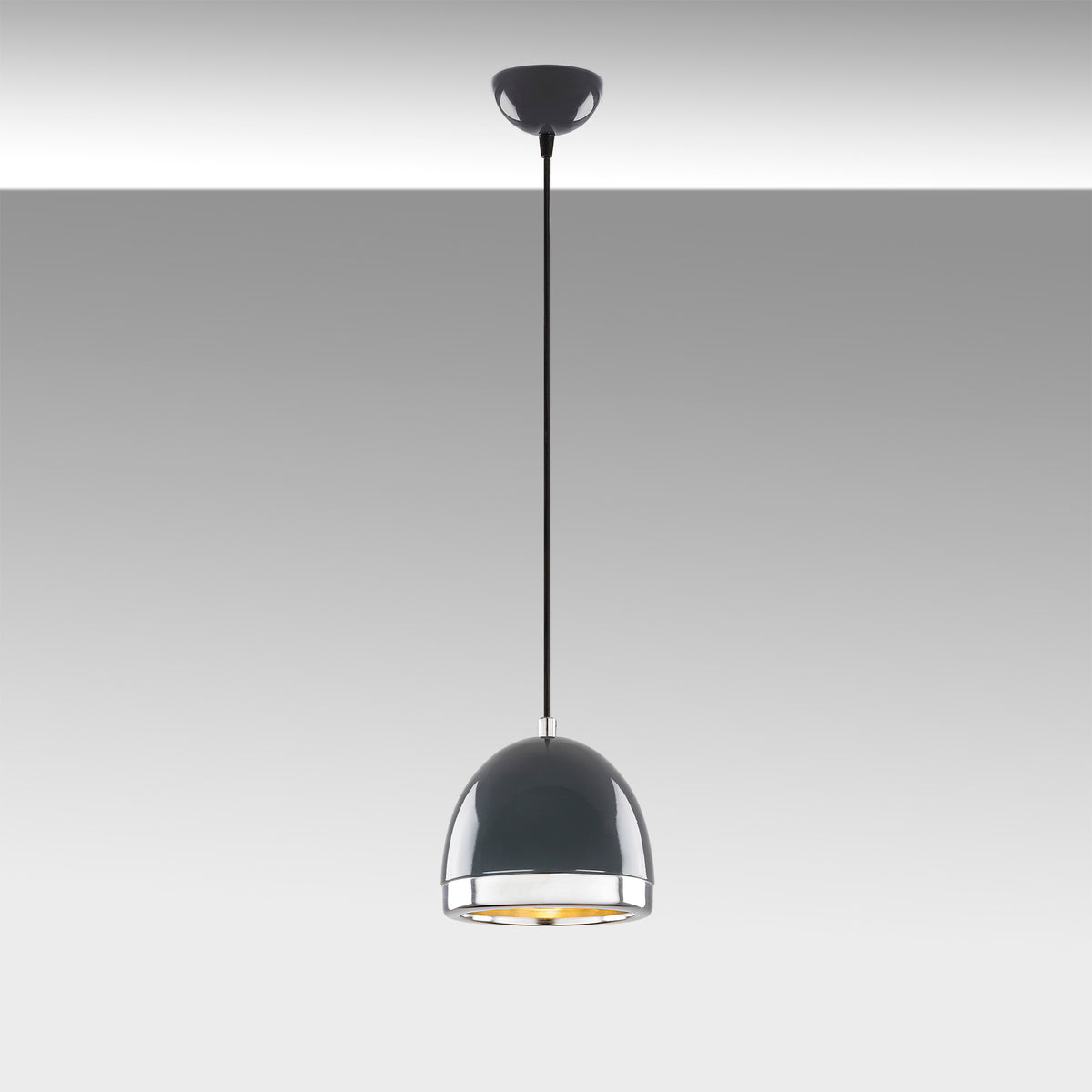 Mugo Pendellampe - Anthrazit Gold in Anthrazit Gold präsentiert im Onlineshop von KAQTU Design AG. Pendelleuchte ist von Opviq