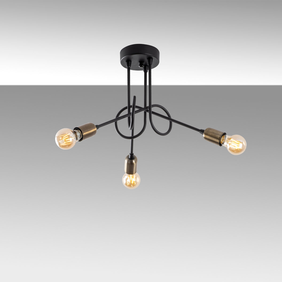 Viraj Deckenleuchte - Schwarz Antiquität in Schwarz Antiquität präsentiert im Onlineshop von KAQTU Design AG. Deckenleuchte ist von Opviq
