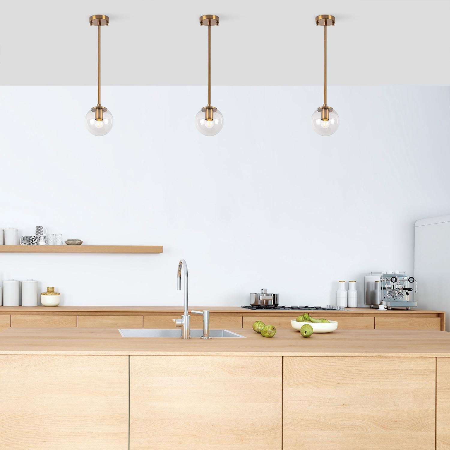 Verleihen Sie Ihrem Zuhause mit der Akkas Pendelleuchte von Opviq einen Hauch von Vintage-Charme. Ihr stilvolles Design aus Metall und Glas sorgt für eine einladende Atmosphäre.