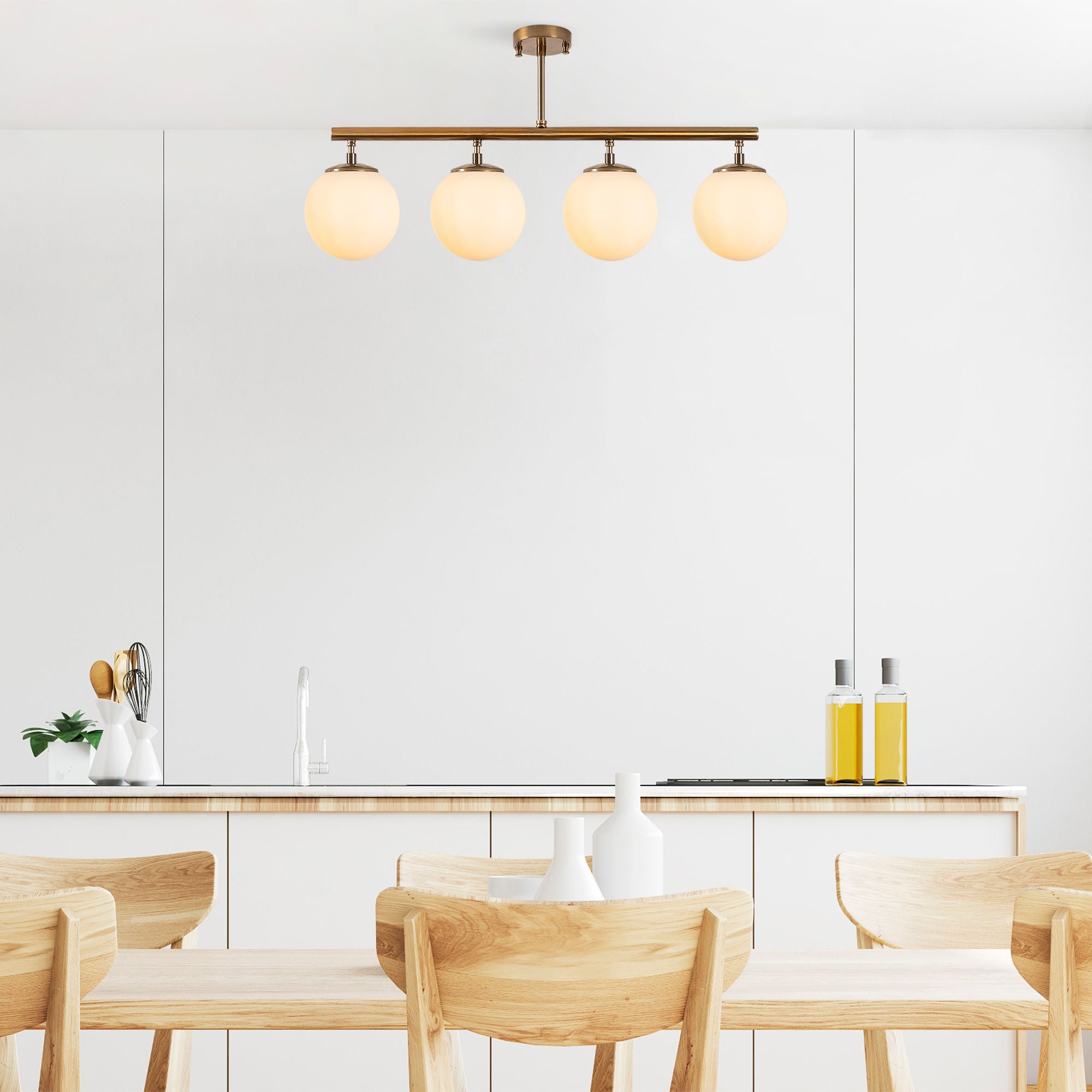 Erleben Sie die Fazli Deckenleuchte von Opviq – ein Meisterwerk im Vintage-Stil, das jedem Raum Eleganz und Charme verleiht.