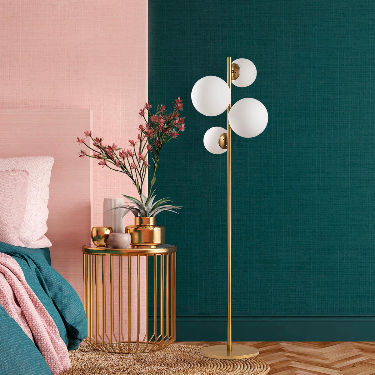 Fazli Stehleuchte - Gold in Gold präsentiert im Onlineshop von KAQTU Design AG. Stehleuchte ist von Opviq