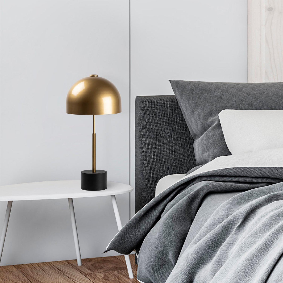 Mixed Tischleuchte - Schwarz Antiquität in Schwarz Antiquität präsentiert im Onlineshop von KAQTU Design AG. Tischleuchte ist von Opviq