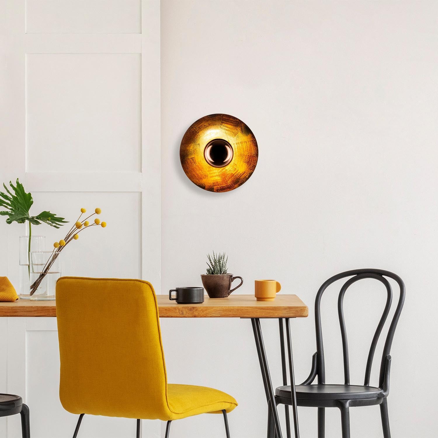 Stilvolle Kupfer-Wandleuchte von Opviq: Setzen Sie Akzente in Ihrem Zuhause mit dieser eleganten Lampe, die Wärme und Raffinesse ausstrahlt.