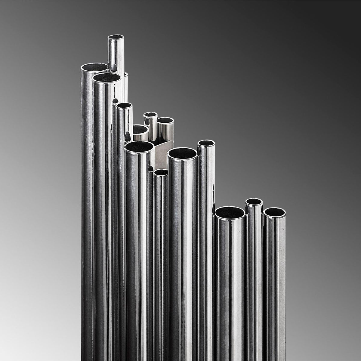 Reis Wandleuchte - Chrome in Chrome präsentiert im Onlineshop von KAQTU Design AG. Wandleuchte ist von Opviq