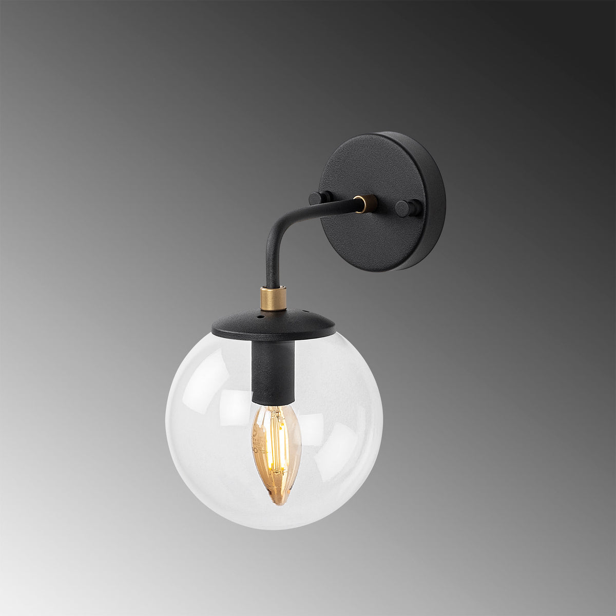 Horn Wandleuchte - Schwarz Gold in Schwarz Gold präsentiert im Onlineshop von KAQTU Design AG. Wandleuchte ist von Opviq