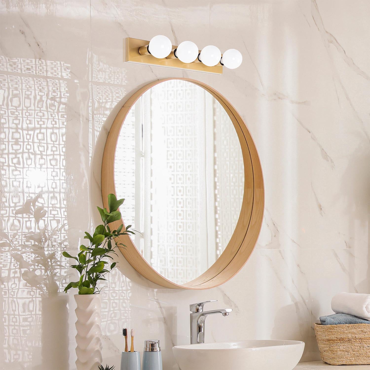 Verleihen Sie Ihrem Zuhause mit der goldenen Mirro Wandleuchte von Opviq einen Hauch von Glamour und Eleganz. Ideal für jeden Raum!