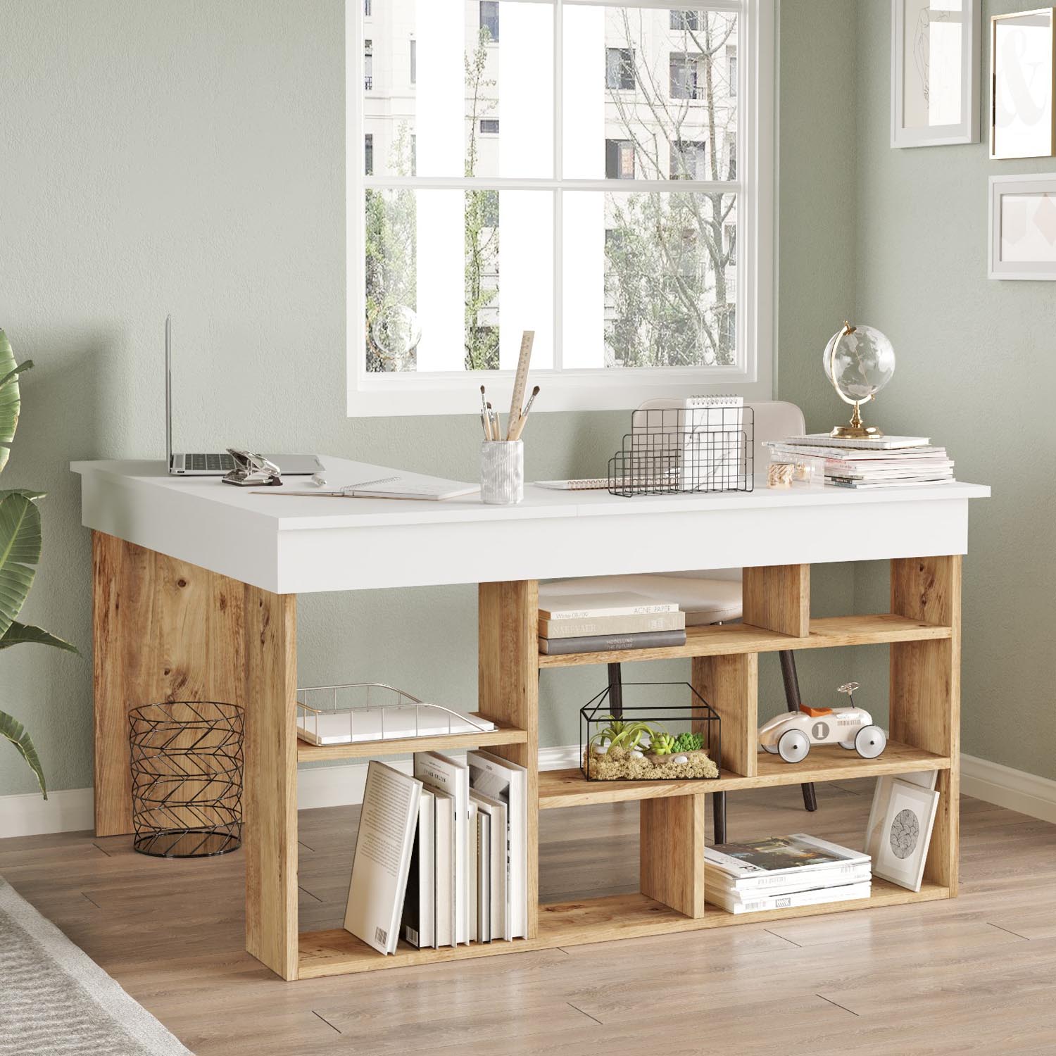 Gestalten Sie Ihren Arbeitsplatz neu mit dem Ct5 Schreibtisch von Hanah Home! Robuste Bauweise in atlantischer Kiefer und Weiß für inspirierende Produktivität.