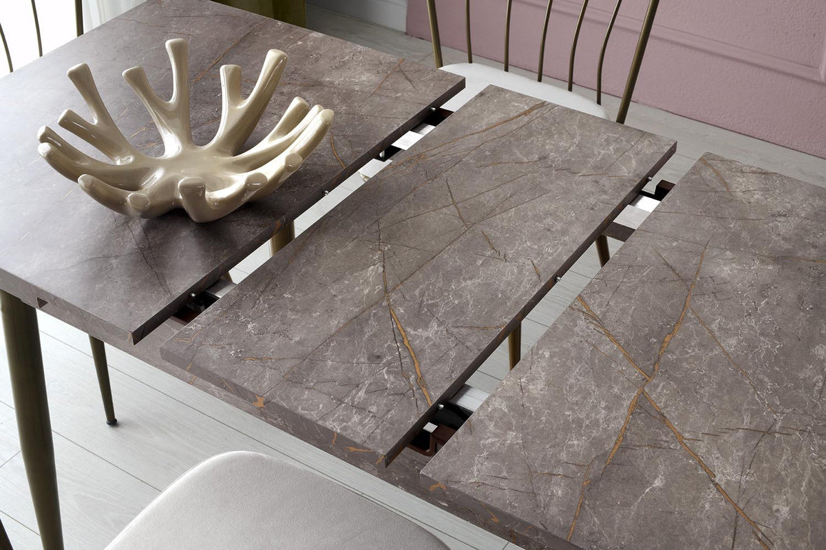 Ay Esstisch - Mink in Mink präsentiert im Onlineshop von KAQTU Design AG. Esstisch ist von Hanah Home