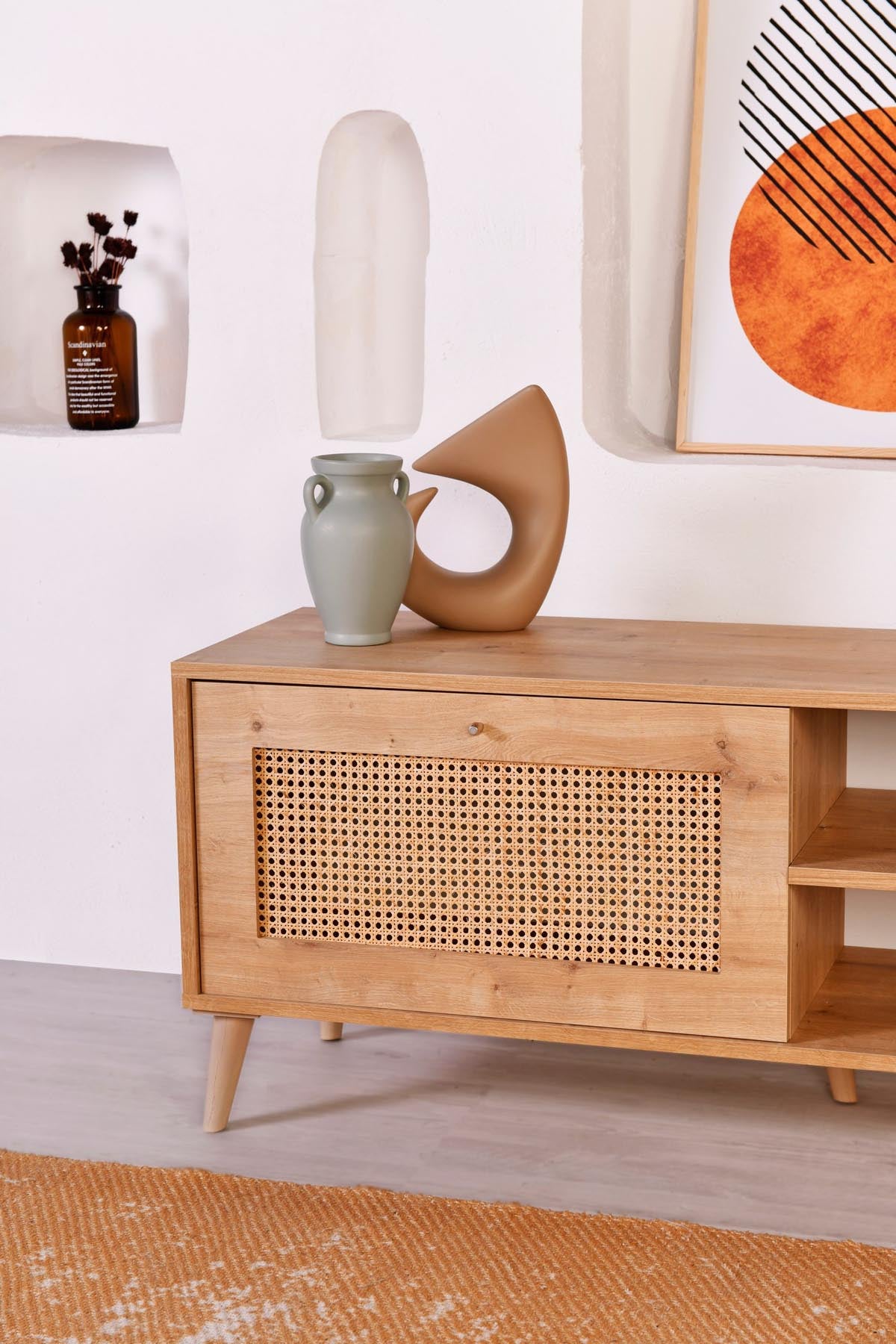 Gestalten Sie Ihr Zuhause mit dem Hazeran 140 Sideboard von Hanah Home – ein stilvolles Eichenmöbel, das Eleganz und praktischen Stauraum vereint!