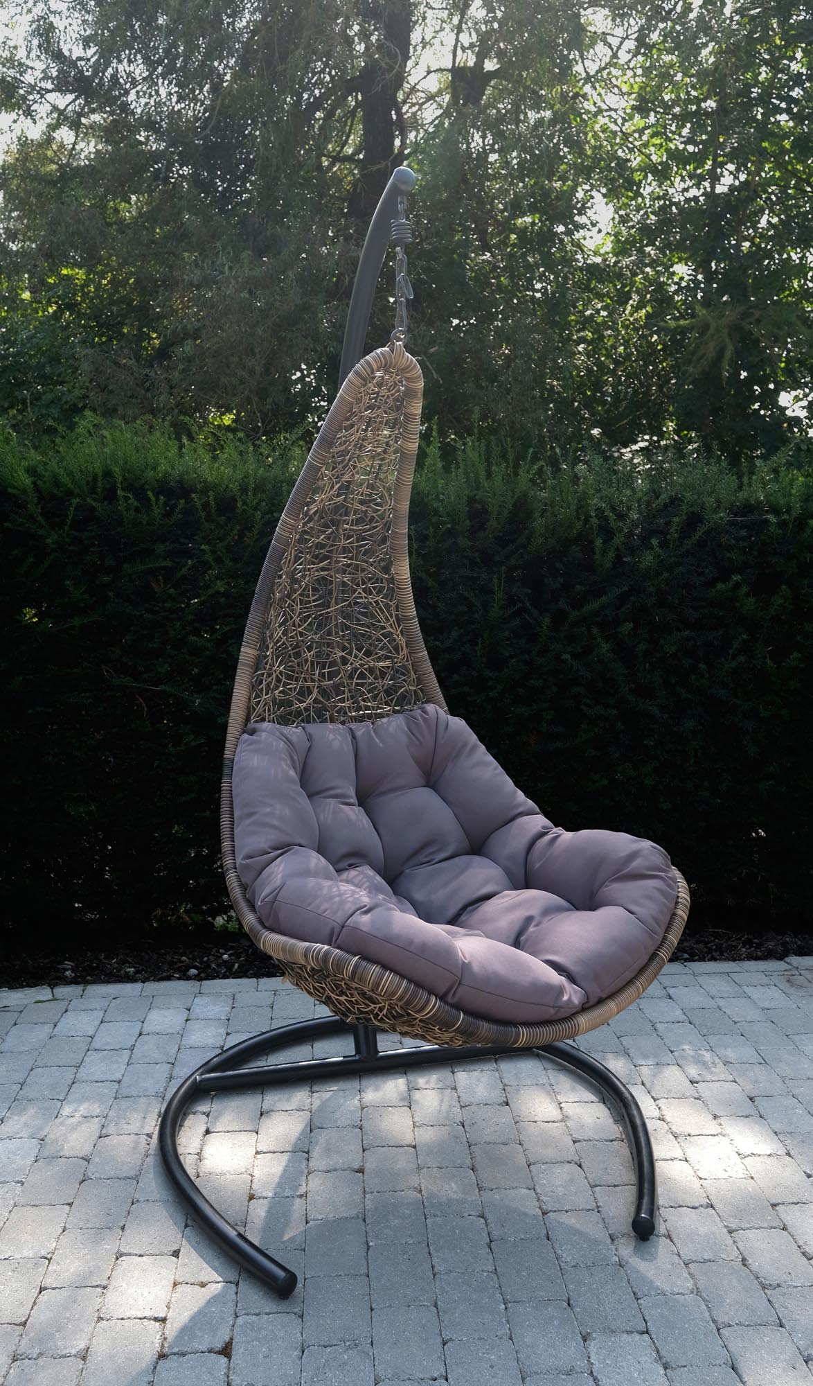 Nizar Hängeschaukel in präsentiert im Onlineshop von KAQTU Design AG. Hängesessel ist von Be Garden