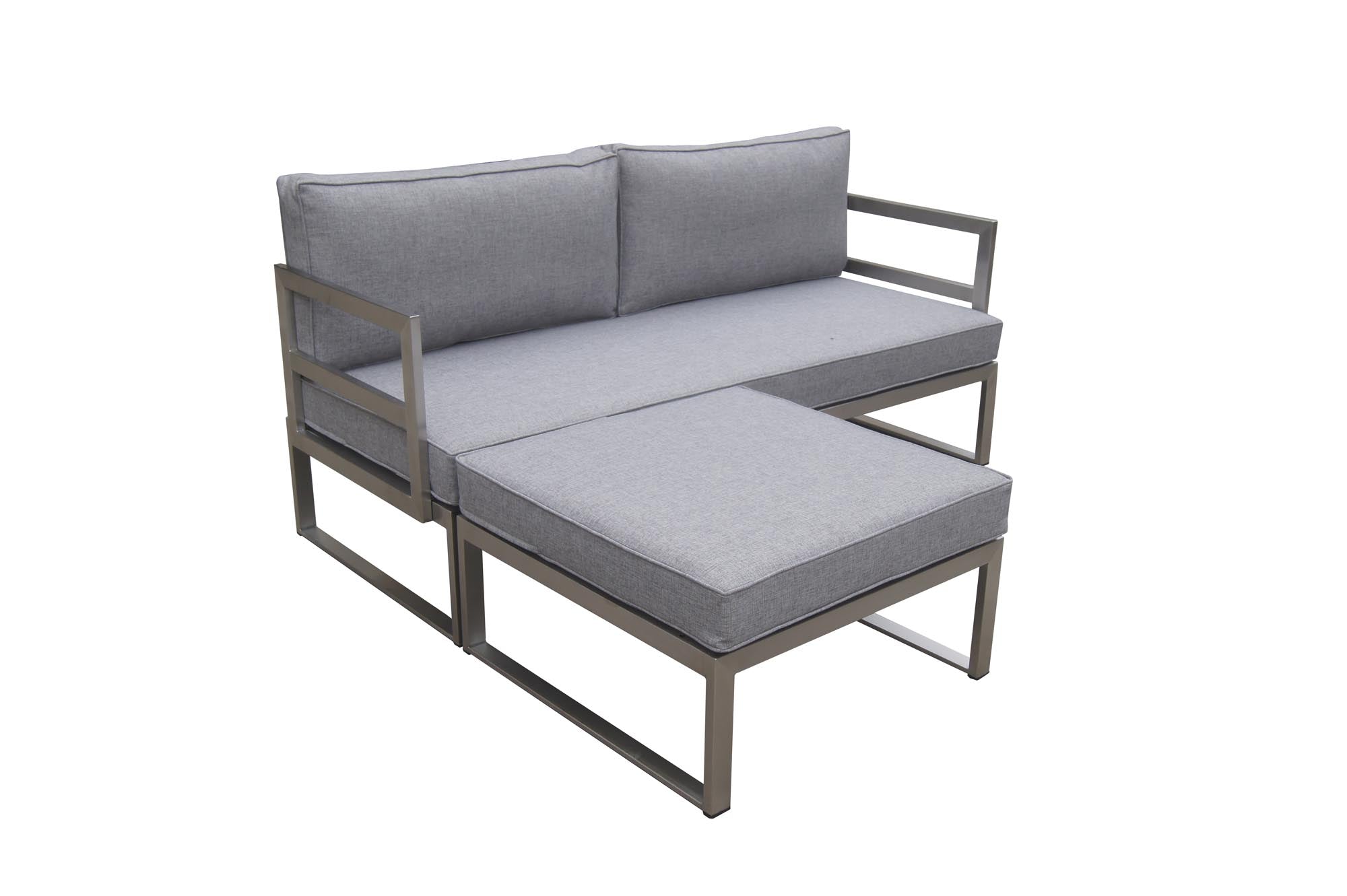 Sofa 2.5 Sitzer Futura in präsentiert im Onlineshop von KAQTU Design AG. Lounge Sofa ist von Be Garden