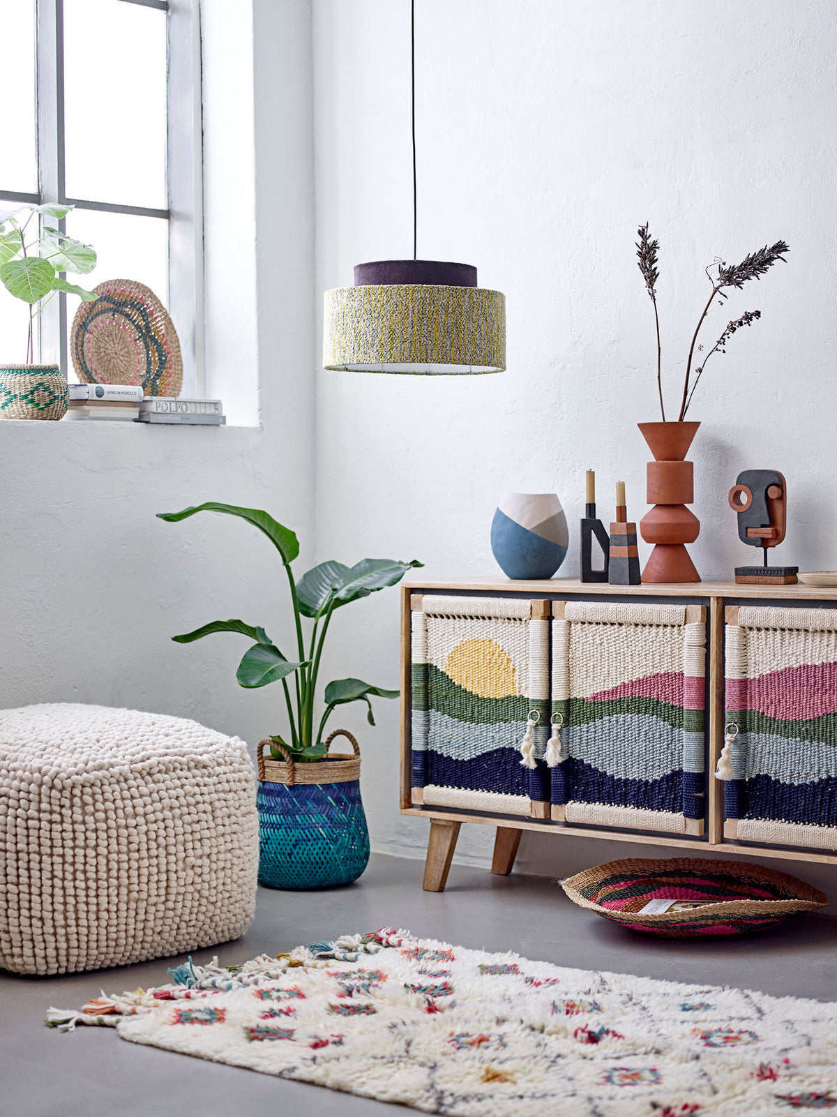 Weisser Suna Pouf aus Wolle und Baumwolle, quadratische Form, Creative Collection, Boho-Chic-Stil, als Sitz- oder Fussablage.
