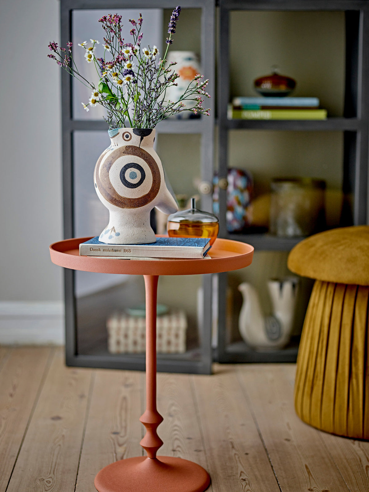 Roberta Pouf, Braun, Polyester in Brown präsentiert im Onlineshop von KAQTU Design AG. Pouf ist von Bloomingville