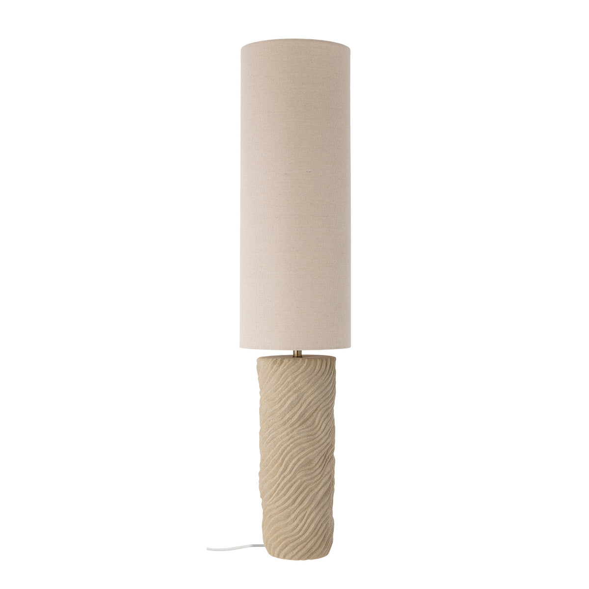 Stehlampe Payah in Beige von Bloomingville mit Fuss aus strukturiertem Steingut, Gestell aus Eisen und rundem Lampenschirm aus Polyester.
