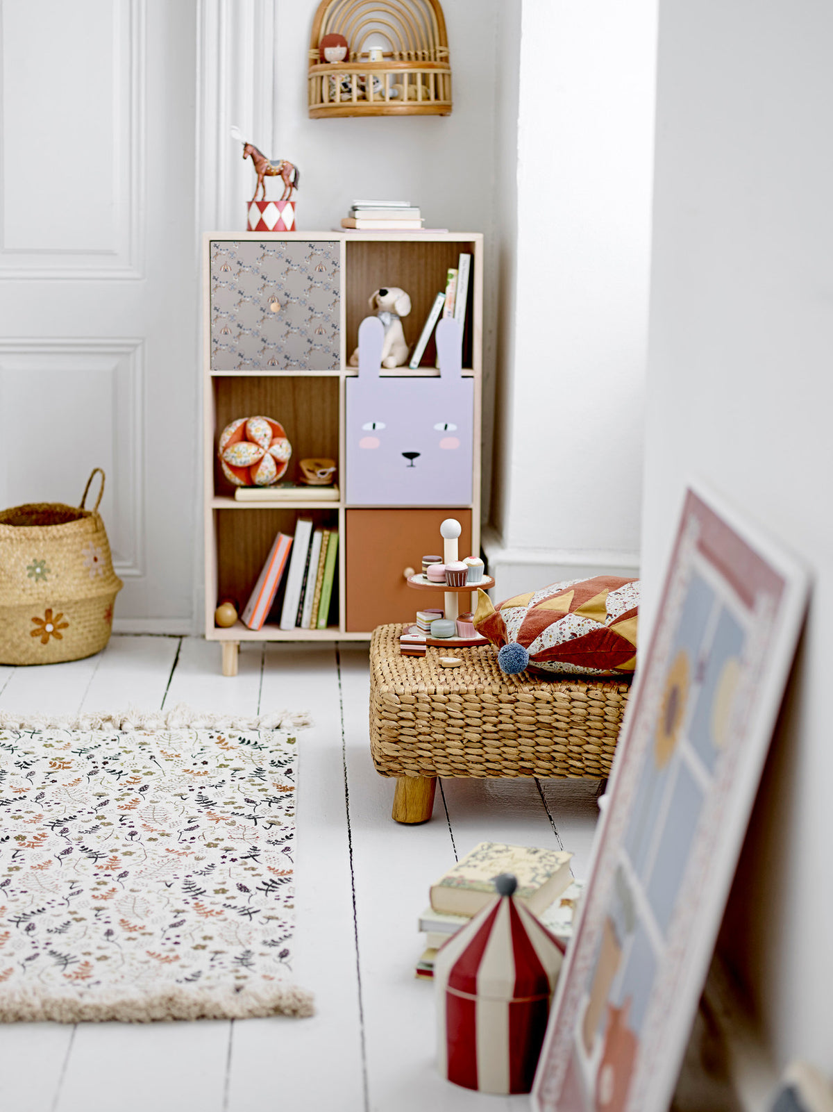 Calle Bücherregal mit Schubladen, Natur, Paulownia in Nature präsentiert im Onlineshop von KAQTU Design AG. Standregal ist von Bloomingville Mini