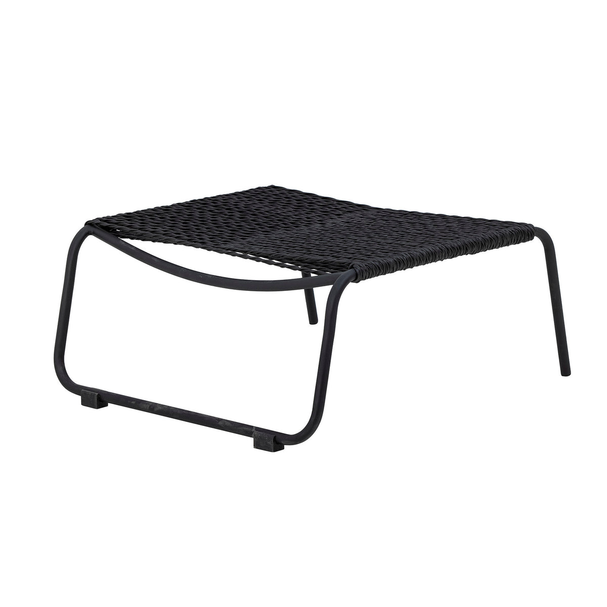 Boel Liegestuhl, Schwarz, Metall in Black präsentiert im Onlineshop von KAQTU Design AG. Outdoor-Sessel mit Armlehnen ist von Bloomingville