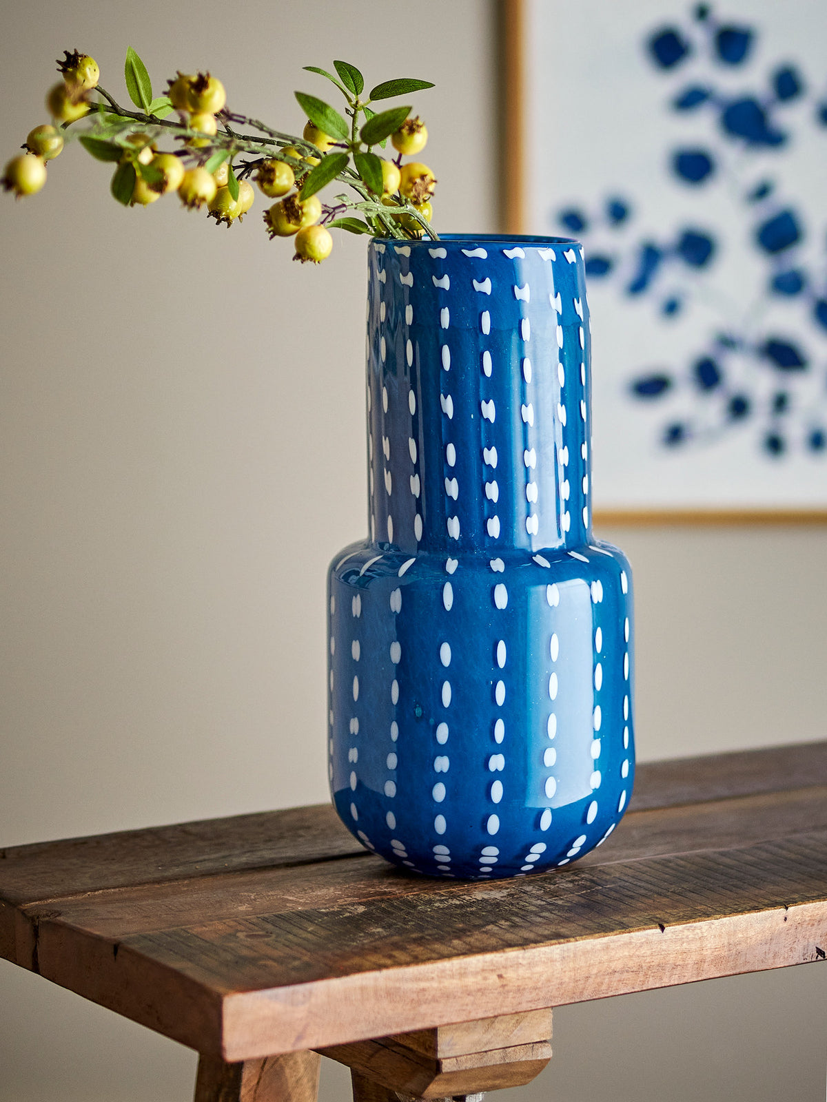 Mayim Vase, Blue, Glas in Blue präsentiert im Onlineshop von KAQTU Design AG. Vase ist von Creative Collection