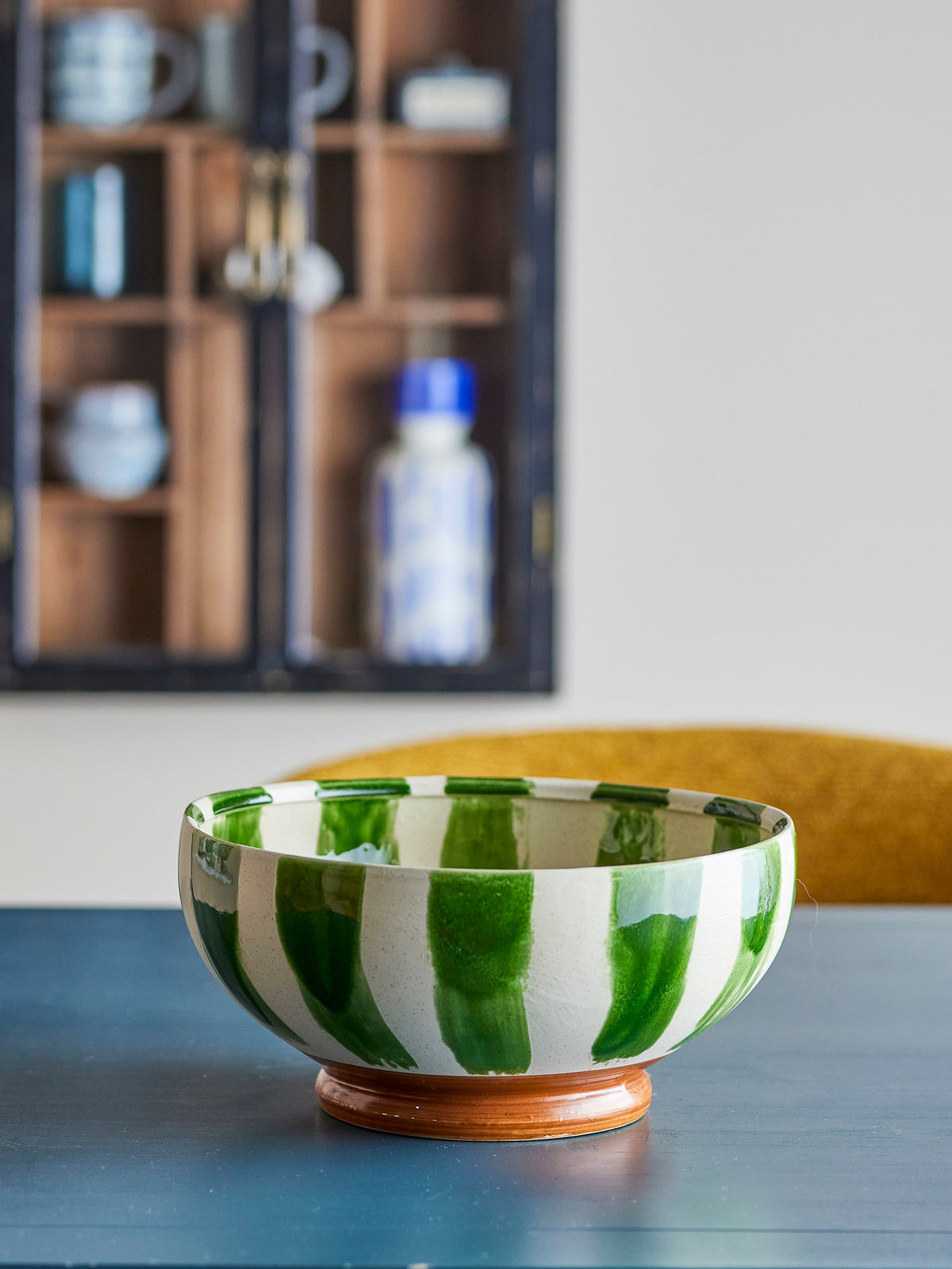 Shakti Schale, Grün, Steingut in Green präsentiert im Onlineshop von KAQTU Design AG. Schale ist von Creative Collection
