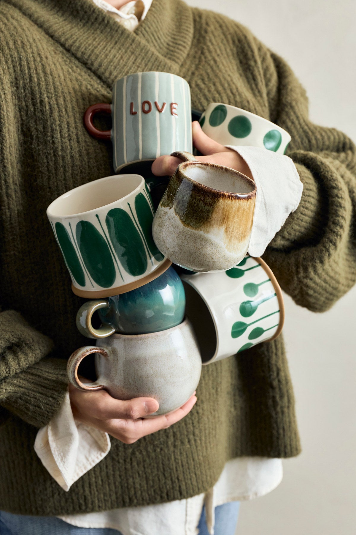 Linora Becher, Grün, Steingut in Grün präsentiert im Onlineshop von KAQTU Design AG. Tasse ist von Creative Collection