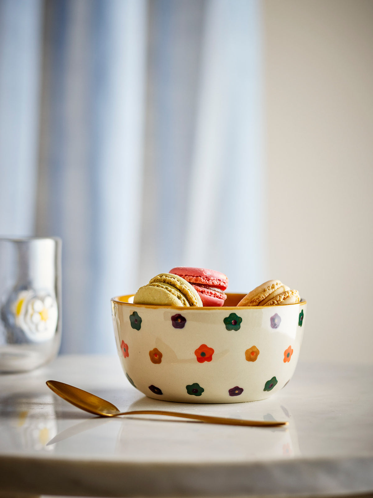Addy Schale, Natur, Steingut in Natur präsentiert im Onlineshop von KAQTU Design AG. Schale ist von Bloomingville Mini