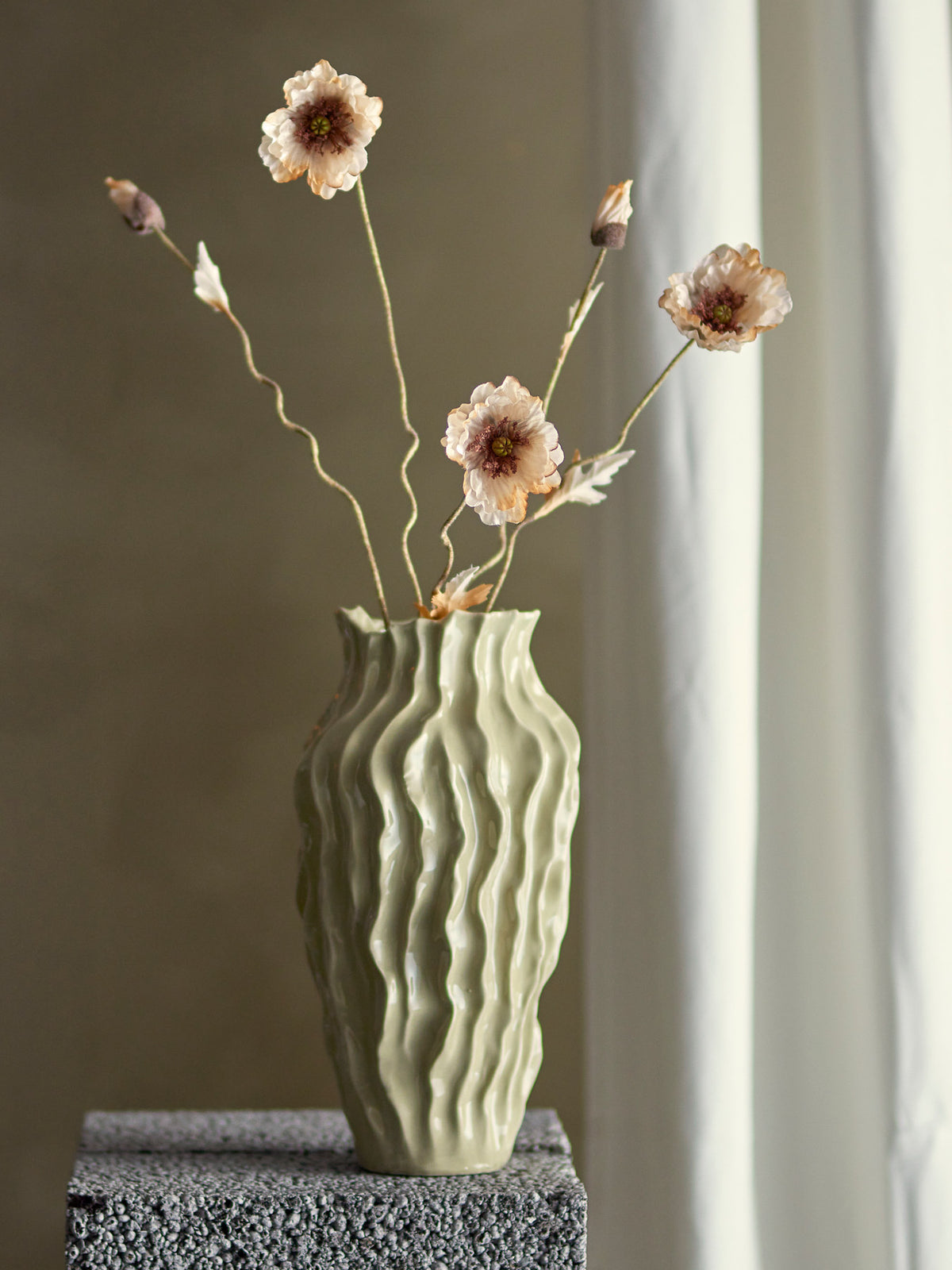 Poppy Stiel, Natur, Künstliche Blumen in Natur präsentiert im Onlineshop von KAQTU Design AG. Kunstpflanze ist von Bloomingville