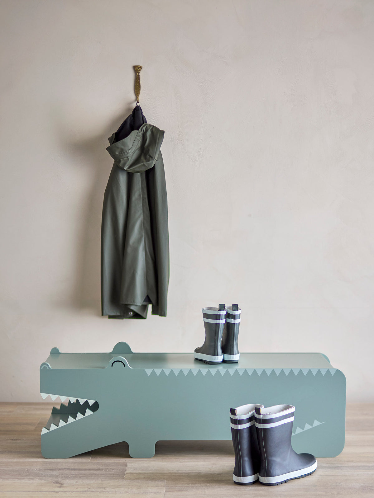 Arnie Bank, Grün, MDF in Grün präsentiert im Onlineshop von KAQTU Design AG. Sitzbank ist von Bloomingville Mini