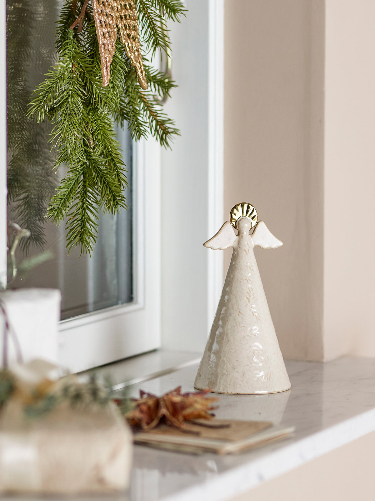 Liza Deko, Natur, Steingut in Natur präsentiert im Onlineshop von KAQTU Design AG. Kunstgegenstände ist von Bloomingville
