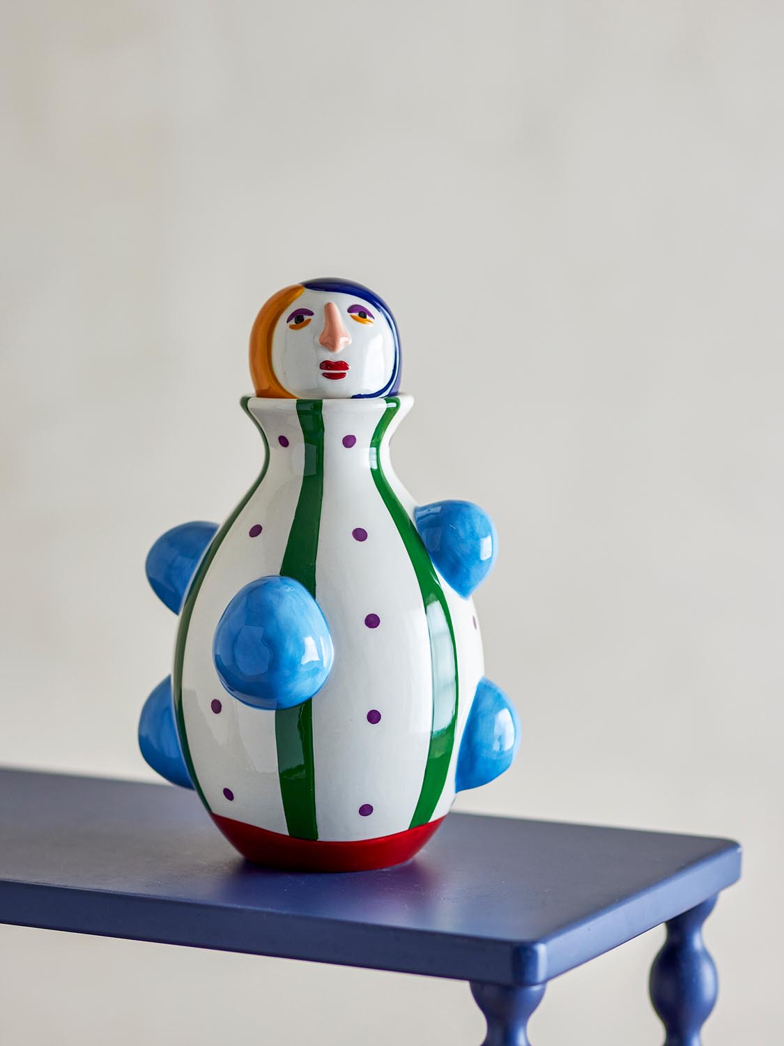 Conneli Vase, Bunt, Keramik in Multi präsentiert im Onlineshop von KAQTU Design AG. Vase ist von Bloomingville
