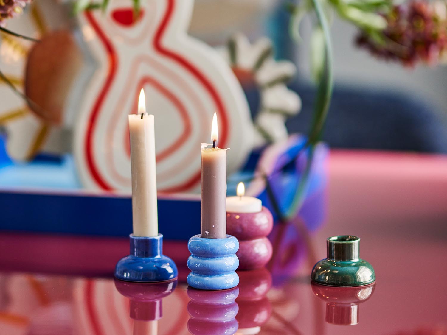 Tana Votive & Candle Holder, Bunt, Steingut in Multi präsentiert im Onlineshop von KAQTU Design AG. Kerzenständer ist von Bloomingville