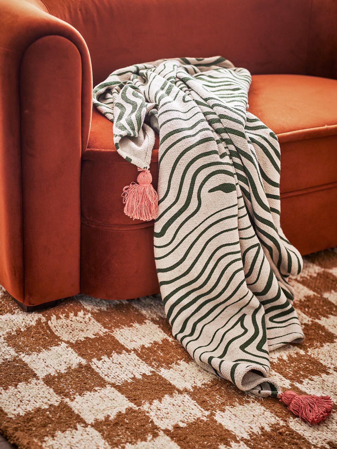 Woodsby Decke, Bunt, Recycelte Baumwolle in Multi präsentiert im Onlineshop von KAQTU Design AG. Bettüberwurf ist von Bloomingville