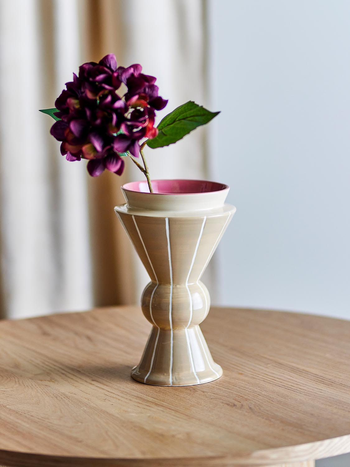 Trilla Vase, Natur, Keramik in Nature präsentiert im Onlineshop von KAQTU Design AG. Vase ist von Bloomingville