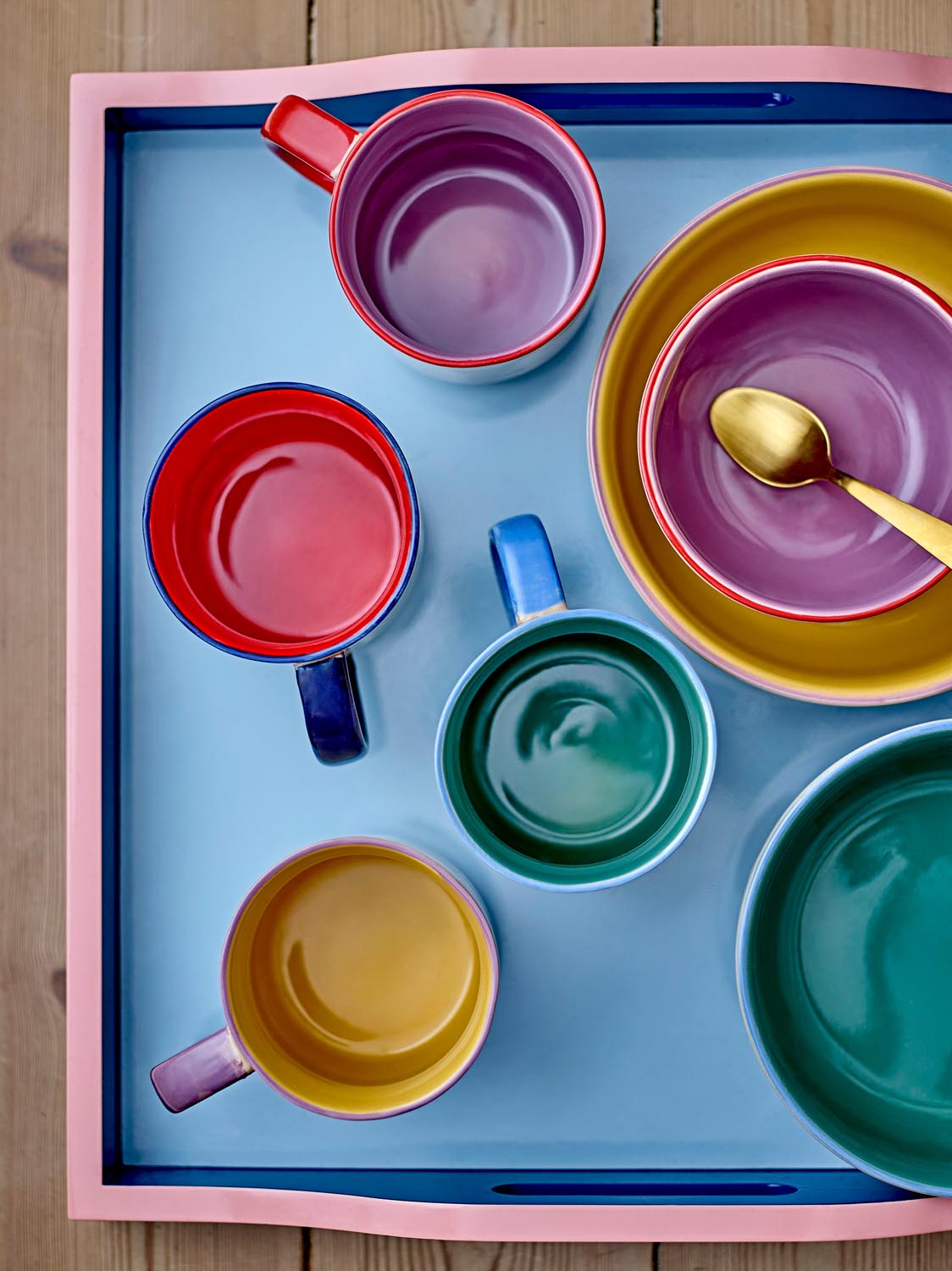 Vista Schale, Bunt, Steingut in Multi präsentiert im Onlineshop von KAQTU Design AG. Schale ist von Bloomingville