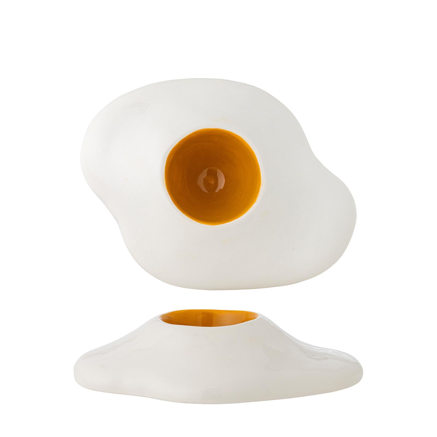 Eggert Eierbecher, Weiß, Steingut in White präsentiert im Onlineshop von KAQTU Design AG. Käsezubehör ist von Bloomingville