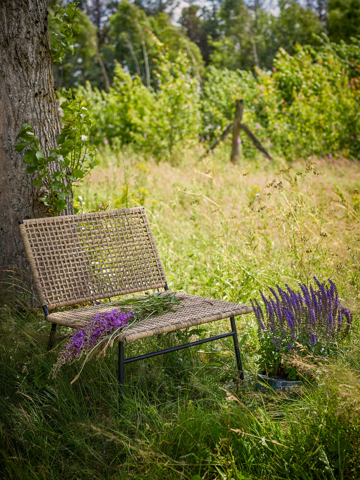 Vallone Loungesessel, Natur, Polyrattan in Natur präsentiert im Onlineshop von KAQTU Design AG. Outdoor-Sessel mit Armlehnen ist von Bloomingville