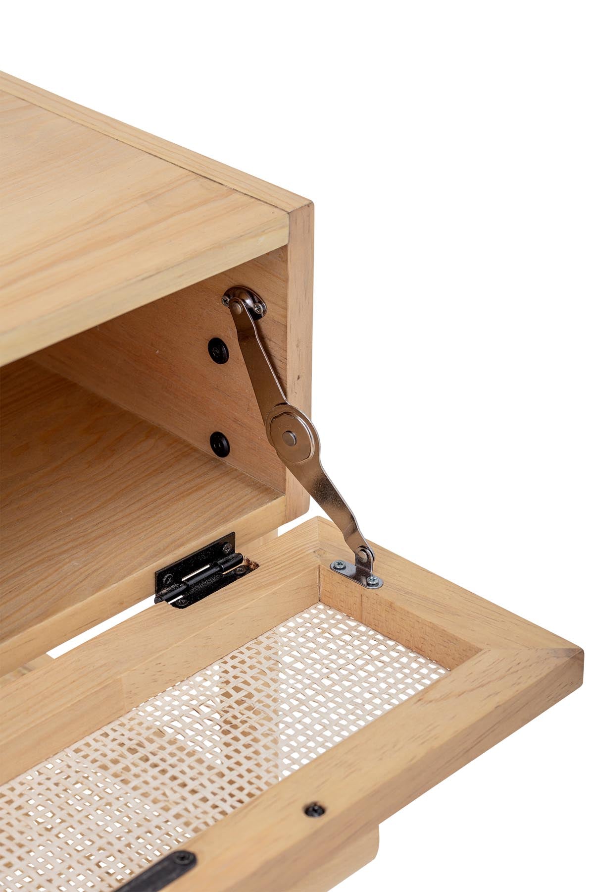 Der Manon Beistelltisch von Bloomingville vereint Nachhaltigkeit und Eleganz. Aus FSC®-zertifiziertem Kiefernholz gefertigt, bietet er praktische Funktionen und stilvolle Rattan-Details.