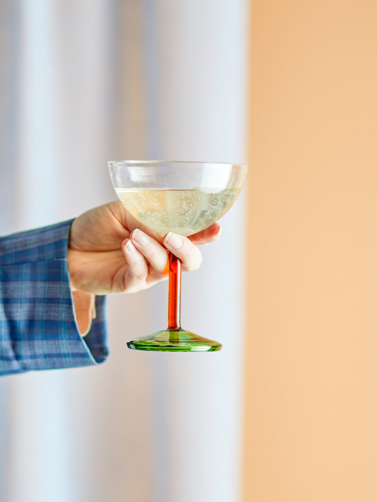 Martine Cocktailglas, Grün, Glas in Grün präsentiert im Onlineshop von KAQTU Design AG. Cocktailgläser ist von Bloomingville