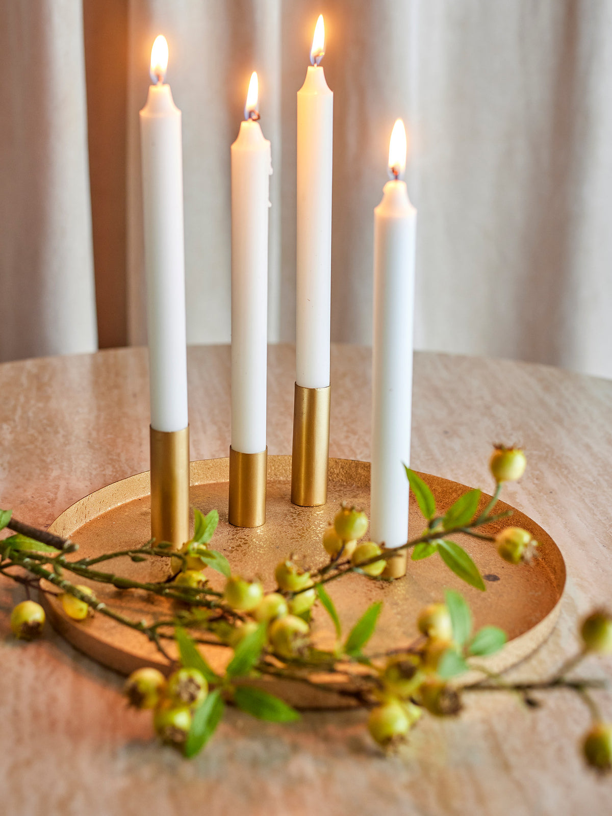 Maxime Adventskerzenständer, Gold, Metall in Gold präsentiert im Onlineshop von KAQTU Design AG. Kerzenständer ist von Bloomingville